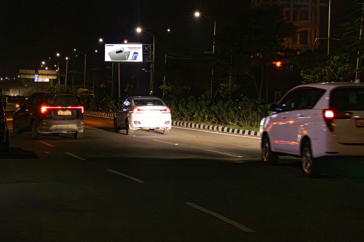 Airport Chowk, Facing Airport (IT City Road) C4
